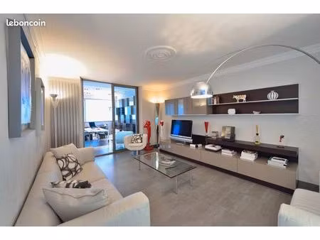 appartement en attique de 240m2 à terville