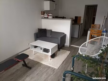 appartement semi meublé à louer