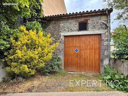 grange 1 pièce 44 m²