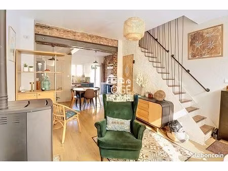 maison 7 pièces 61 m²