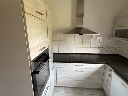 grande maison avec jardin clos
