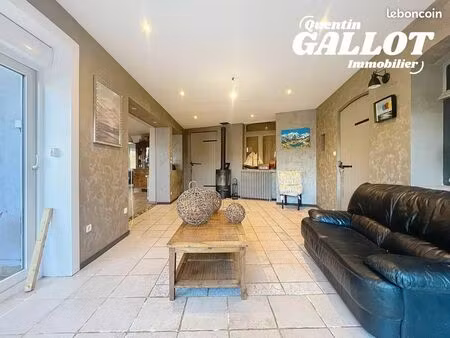 maison 6 pièces 184 m²