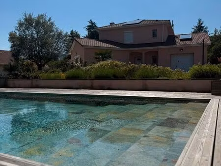villa 120m2 sur 3300m2 de terrain à varacieux