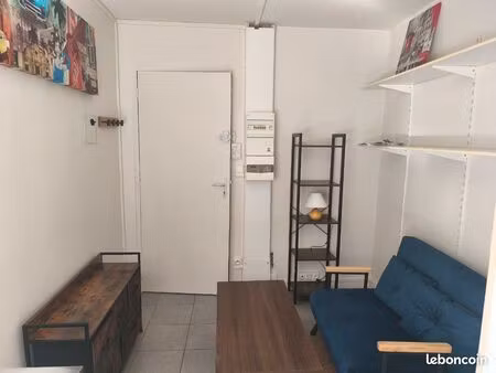 studio meublé à vendre