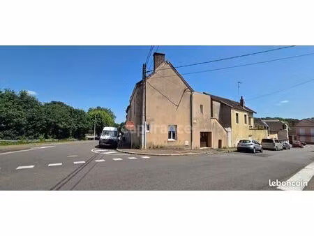 immeuble 6 pièces 101 m²