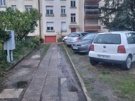 f1 meublé