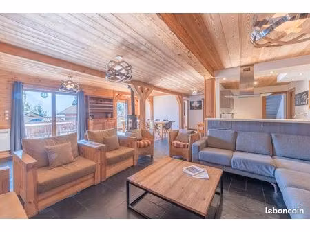 chalet 9 pièces 245 m²
