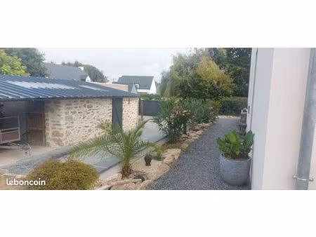 maison neuve+dépendances