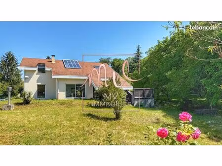 maison 6 pièces 200 m²