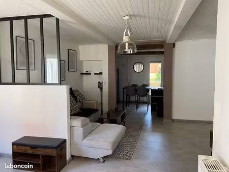 maison mitoyenne de 90 m² avec extérieur