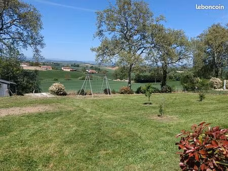 terrain 1074 m² lamontgie