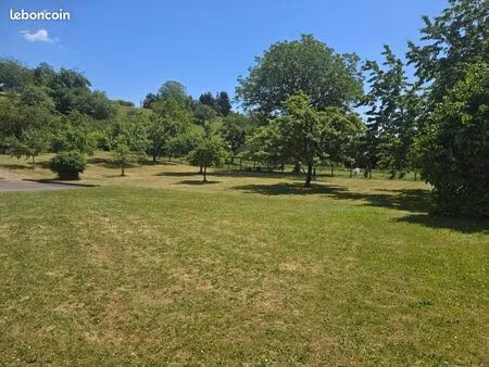 terrain 730 m² roderen