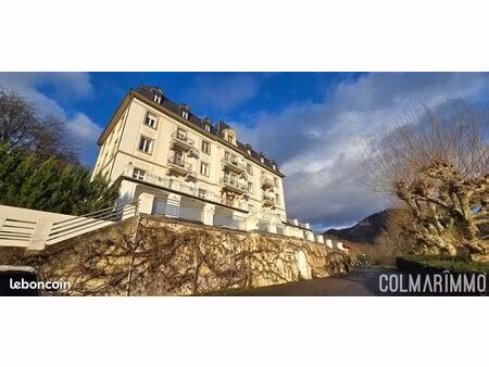 immeuble 20 pièces 1820 m²