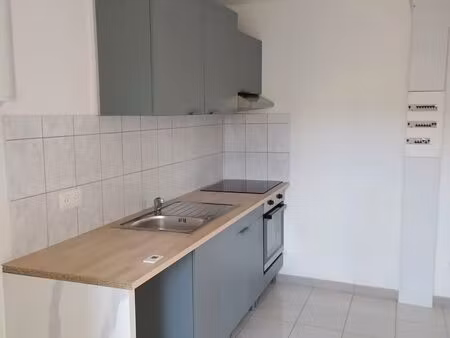 location t2 kirchberg entièrement rénové
