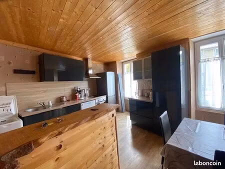 appartement 4 pièces 80 m²