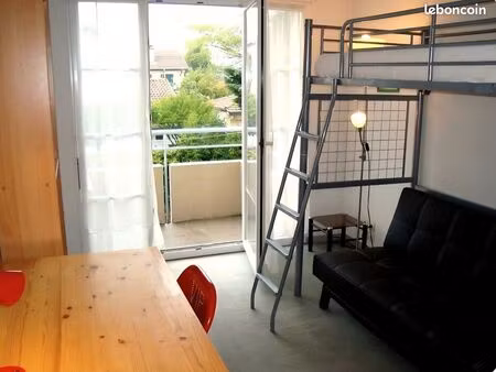 studio meublé avec balcon université clés en main