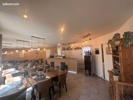 à vendre – restaurant chaleureux avec terrasse – ouest lyonnais