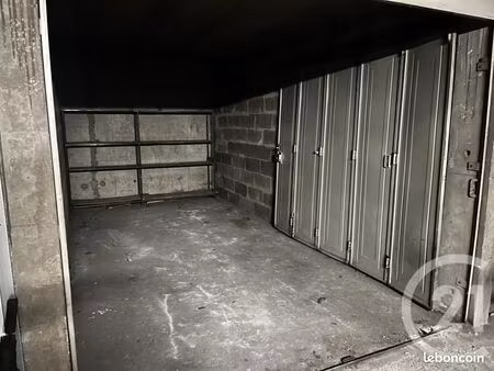 parking 12 m² lyon