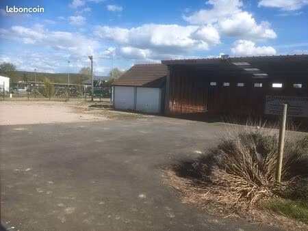 local commercial 3244 m² rantigny