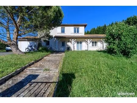 maison 7 pièces 196 m²
