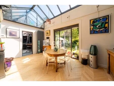 maison 5 pièces 147 m²