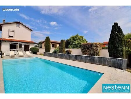 maison 5 pièces 160 m²