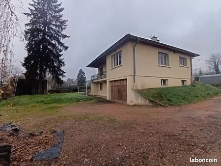 maison sur sous sol avec dépendance
