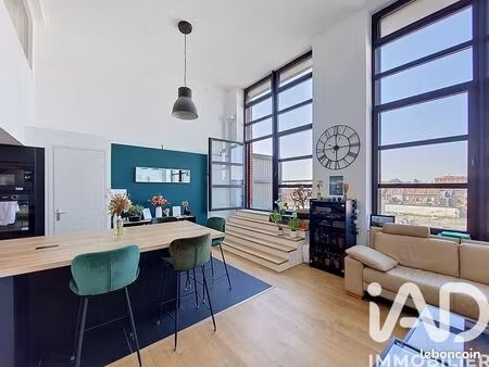 loft/atelier/surface 5 pièces 134 m²