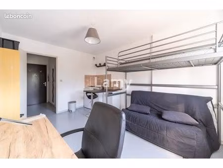 appartement 1 pièce 18 m²