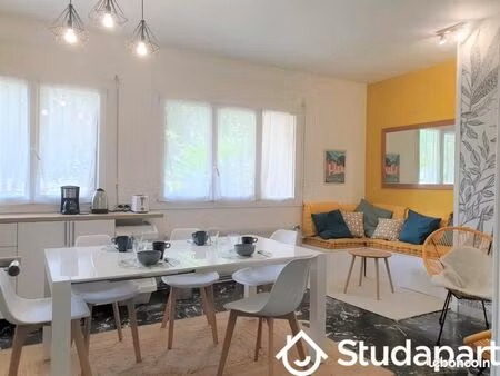 chambre 1 pièce 9 m²