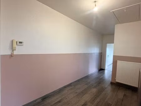 superbe appartement 90m² entièrement rénové en plein centre-ville – lumineux  moderne & ca