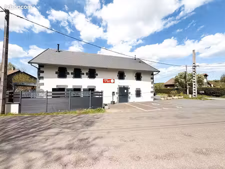 immeuble 6 pièces 260 m²