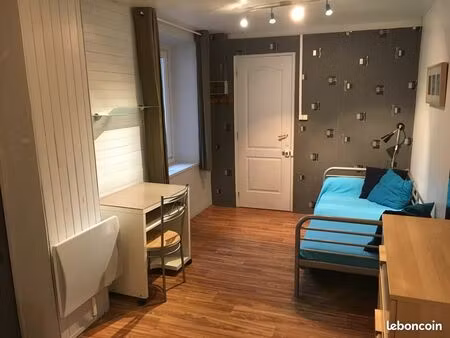 joli studio meublé 1 personne  calme  parking privé