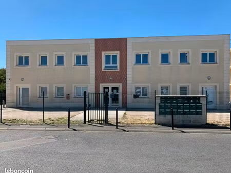 bureau et sous-sol à louer en zfu à partir de 32m²