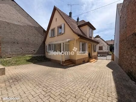 maison 6 pièces 105 m²
