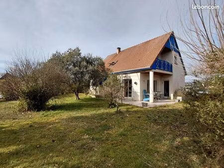 maison 6 pièces 141 m²