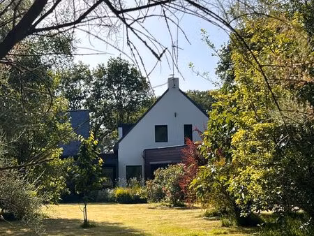 maison d’exception avec piscine intérieure – lieu-dit de saint-lyphard