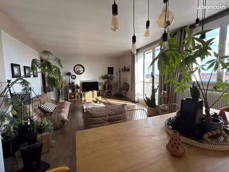 appartement 3 chambres 84 m² traversant — dernier étage — vue pyrénées et bab — anglet mon