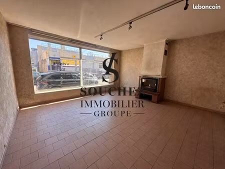 immeuble 96 m² avion