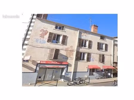 immeuble 15 pièces 300 m²