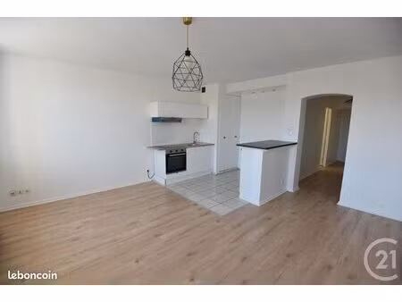 appartement 3 pièces 64 m²