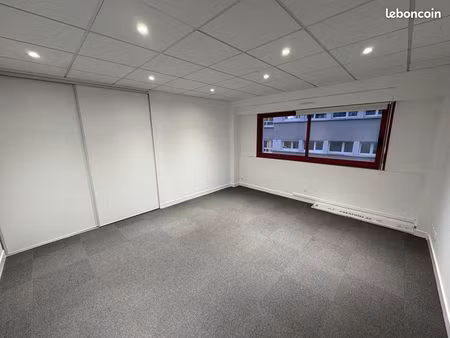 bureaux 49 m²
