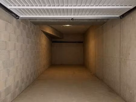 garage double en plein centre de marcilly d'azergues