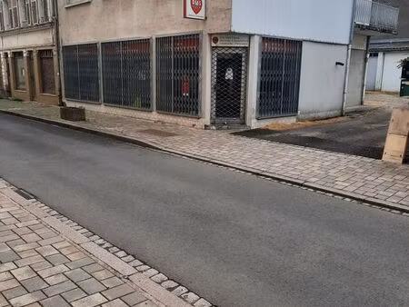 local commercial 60 m2