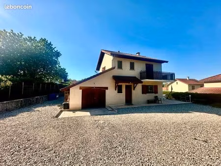 maison familiale 3 chambres avec vue lac – secteur calme proche nature
