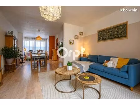 maison de ville 6 pièces 140 m²