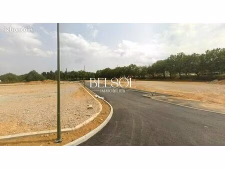 terrain 338 m² thuir