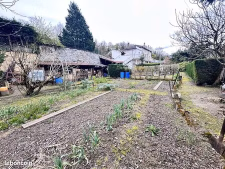 immeuble 230 m² rive-de-gier