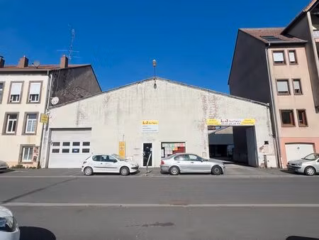 garage automobiles équipé ou depot nu