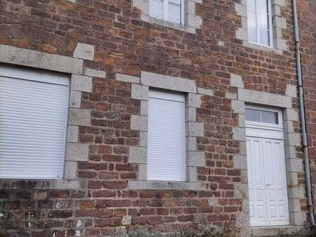maison à rénover avec local professionnel au rdc